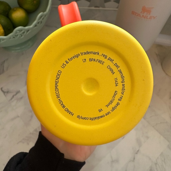 Owala Special Edition West Coast Tumbler - Picture 5 of 5